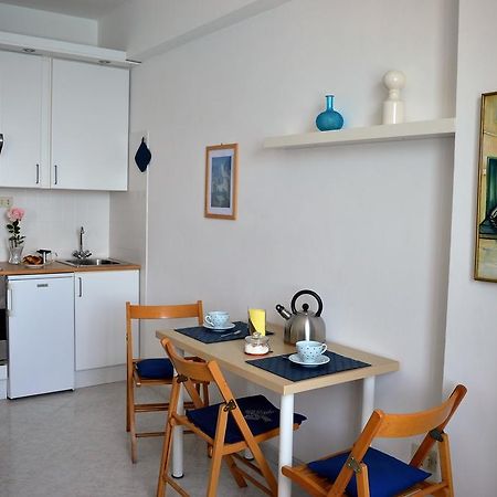 House Libeccio By Holiday World Монеглия Екстериор снимка
